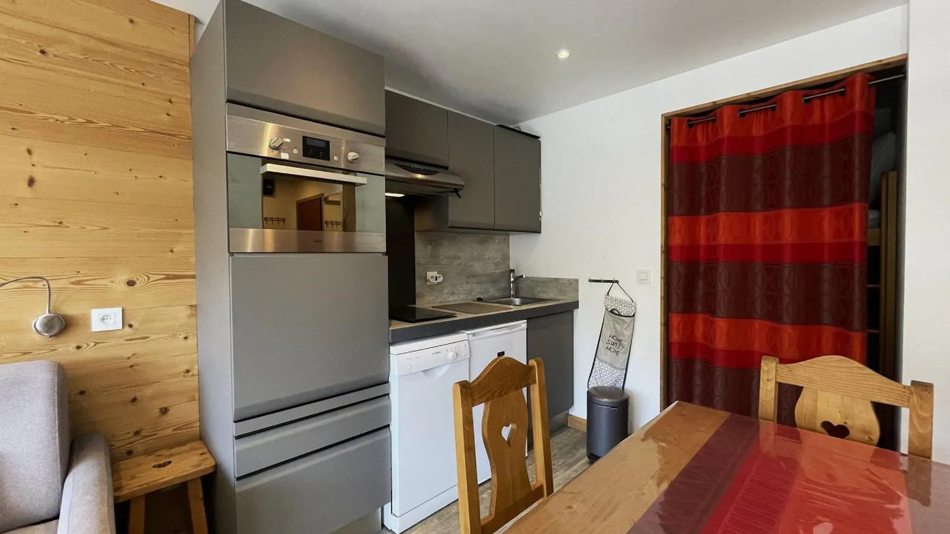 Apartment Studio Renove Pour 4, Ski Aux Pieds, La Croisette, Les Menuires - Fr-1-452-230 Saint-Martin-de-Belleville